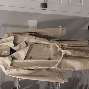 Gap tan classic trench EUC
